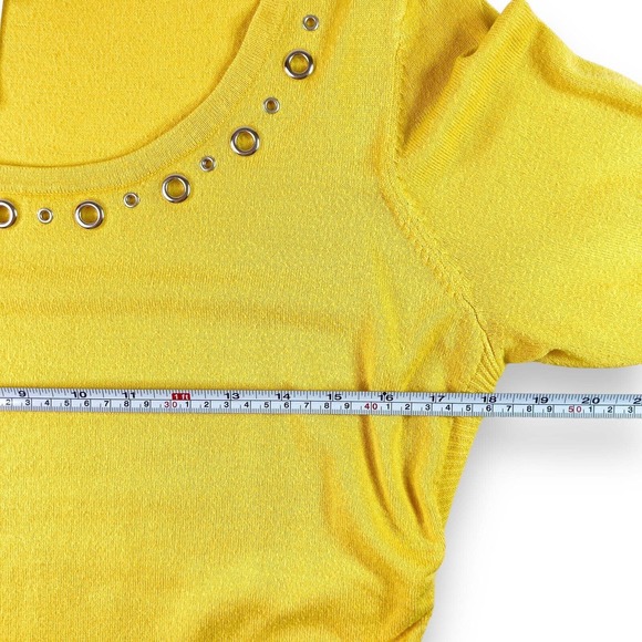 NY Collection Sz Large Women's Sweater Ruching Sleeves Sides Yellow Grommet Neck - Picture 4 of 11